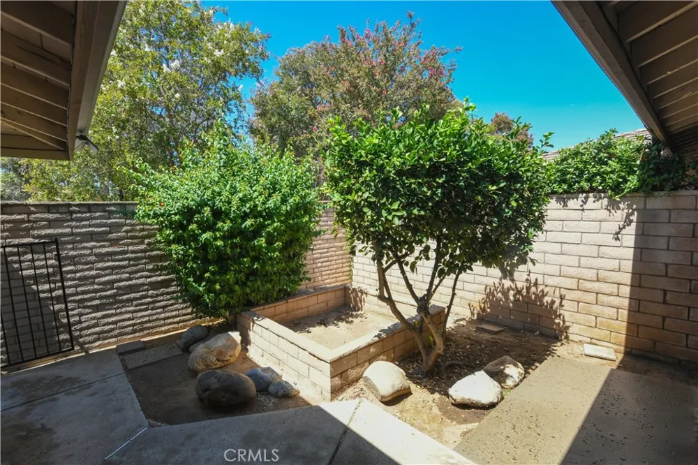 5468 Apricot Lane Riverside, CA 92506