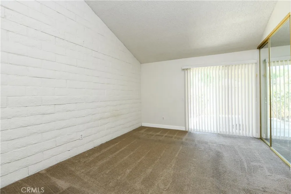 5468 Apricot Lane Riverside, CA 92506
