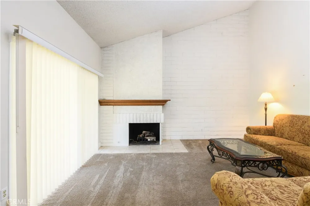 5468 Apricot Lane Riverside, CA 92506