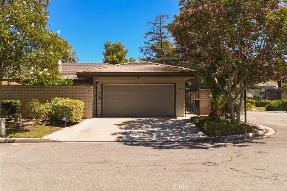 5468 Apricot Lane Riverside, CA 92506