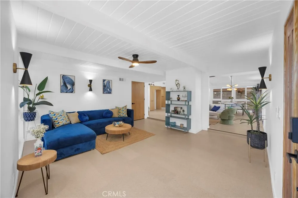 3253 Lees Avenue Long Beach, CA 90808
