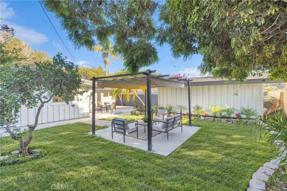 3253 Lees Avenue Long Beach, CA 90808