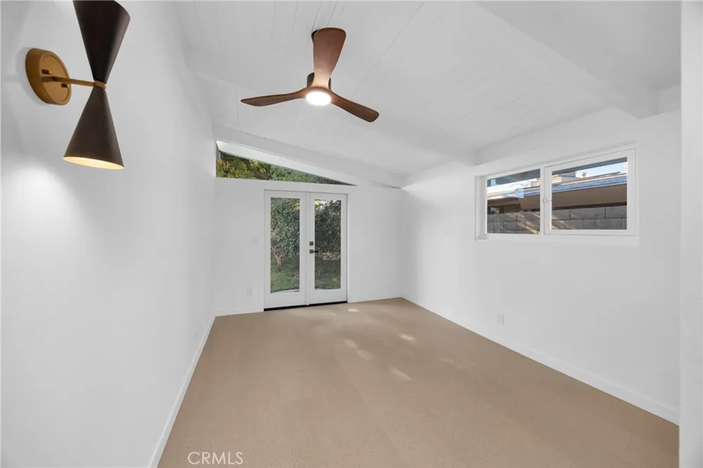 3253 Lees Avenue Long Beach, CA 90808