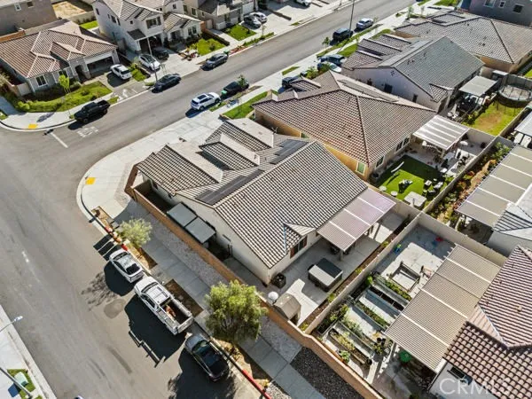 718 Torrey Court Perris, CA 92571