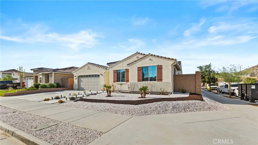 718 Torrey Court Perris, CA 92571