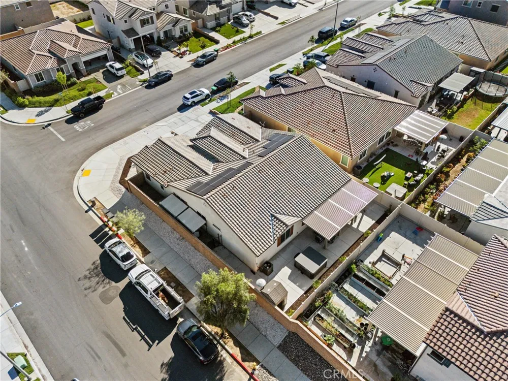 718 Torrey Court Perris, CA 92571