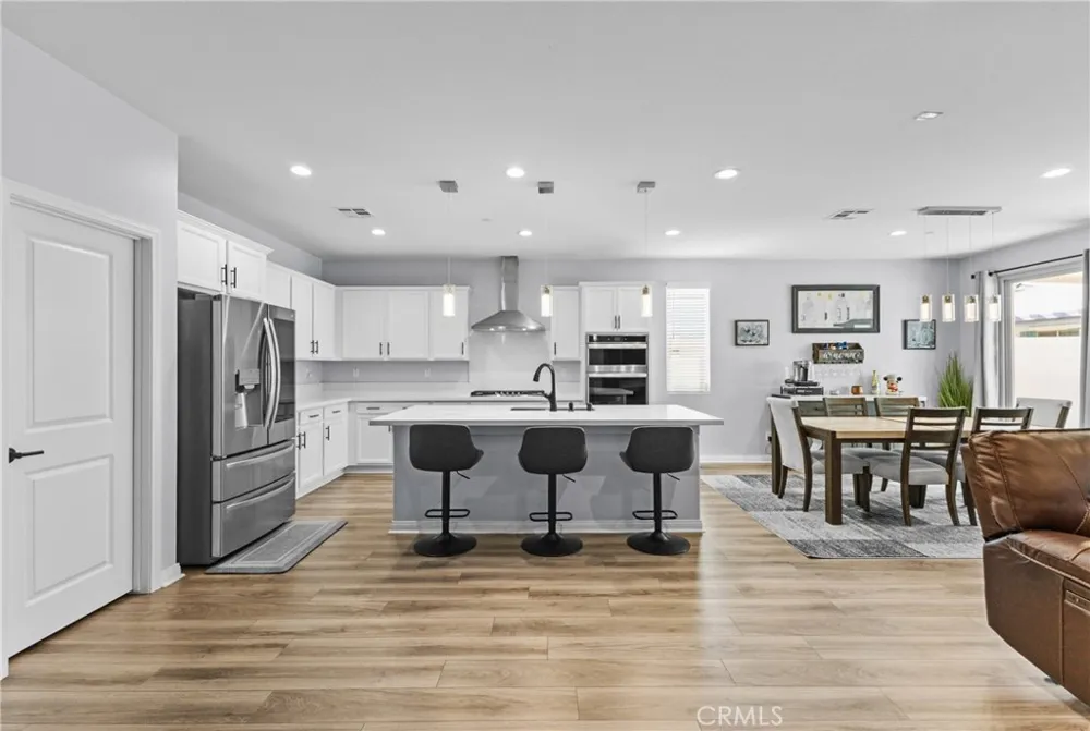 718 Torrey Court Perris, CA 92571