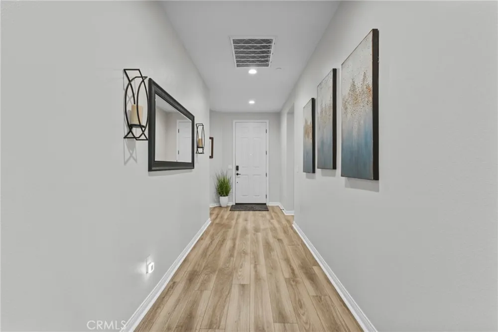 718 Torrey Court Perris, CA 92571
