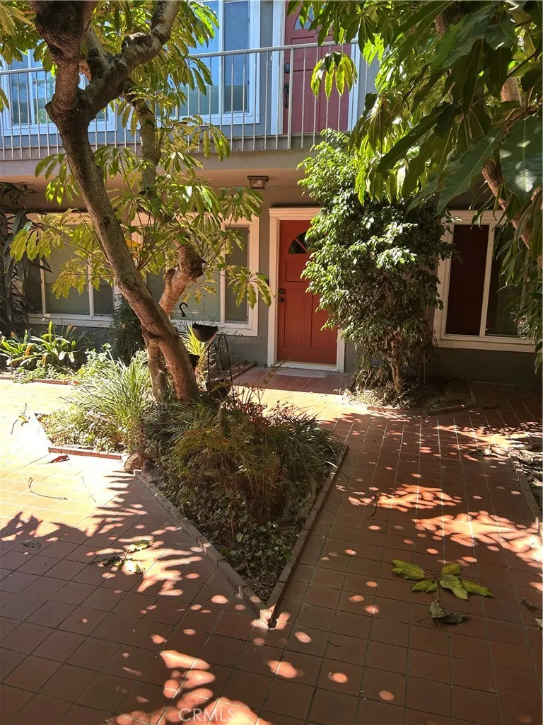 10600 Eastborne Los Angeles, CA 90024