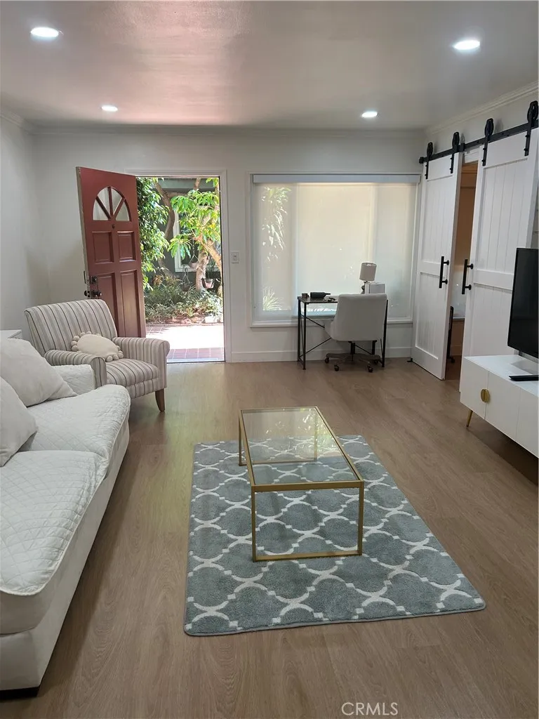 10600 Eastborne Los Angeles, CA 90024