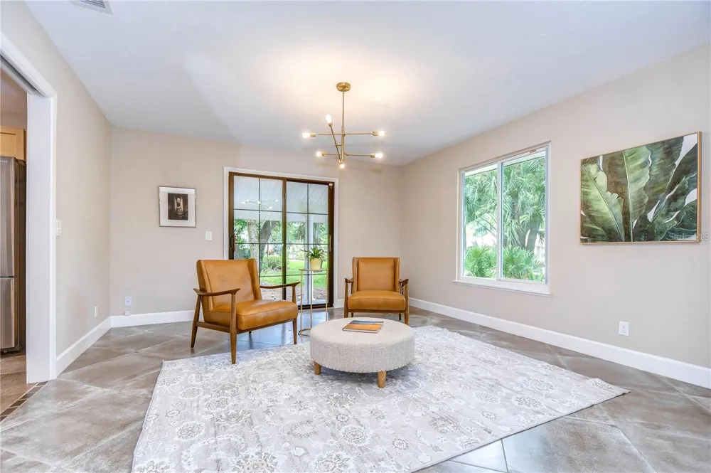 10113 LINDELAAN DRIVE Tampa, FL 33618