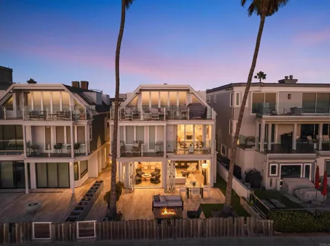 2981 Ocean Front Walk #1
