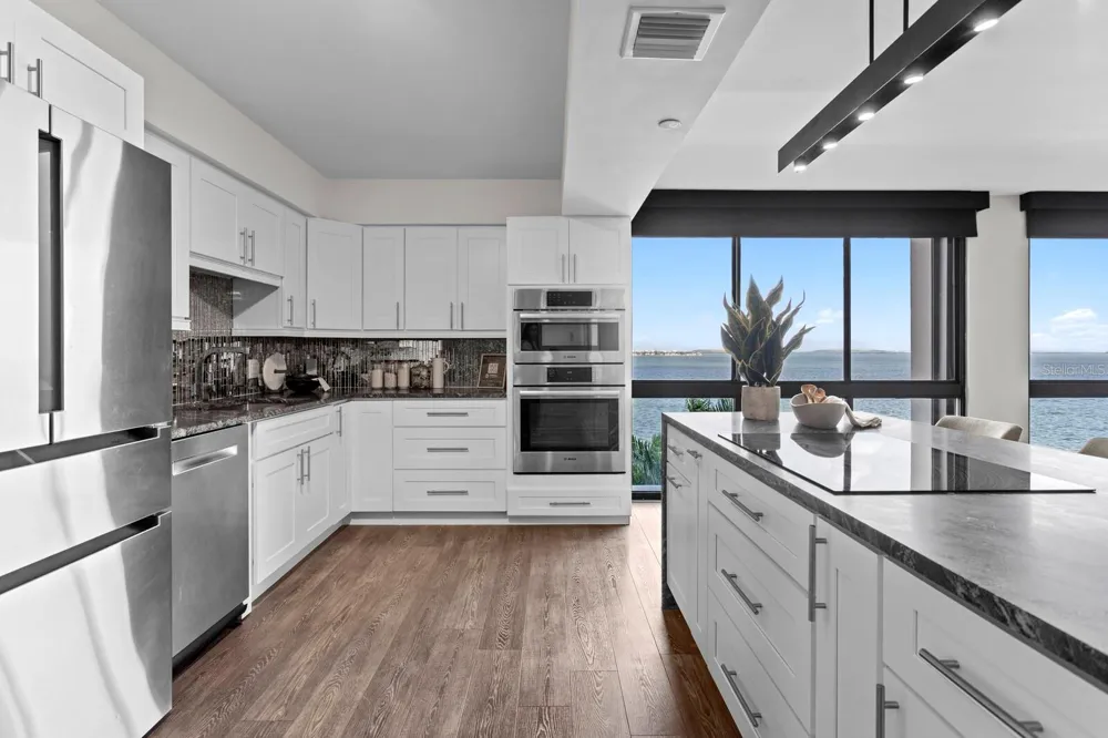 3301 BAYSHORE BOULEVARD #806C Tampa, FL 33629