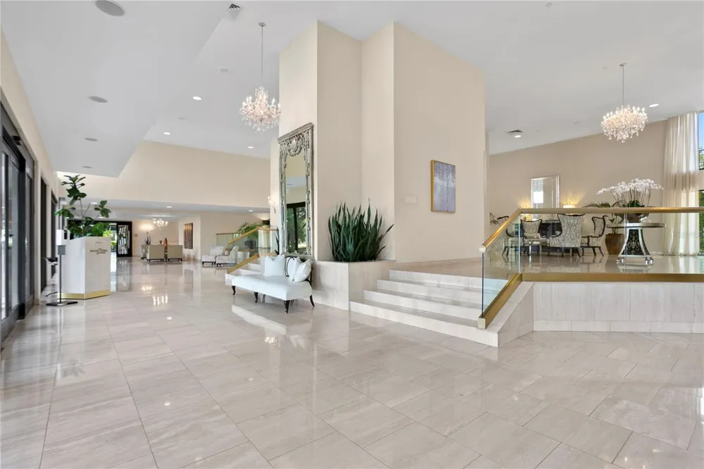 3301 BAYSHORE BOULEVARD #806C Tampa, FL 33629