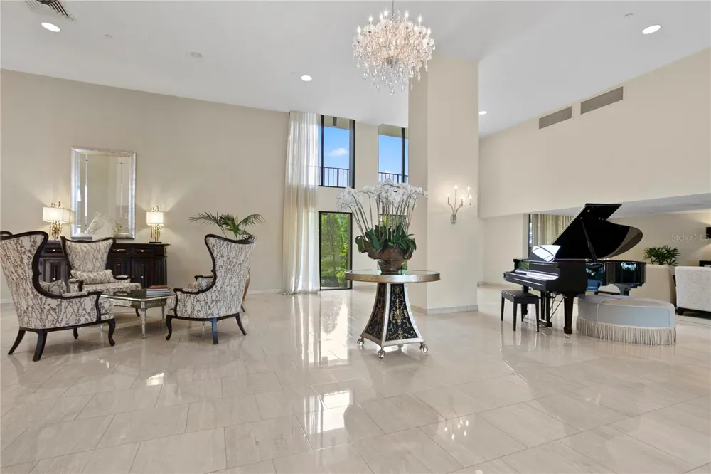 3301 BAYSHORE BOULEVARD #806C Tampa, FL 33629