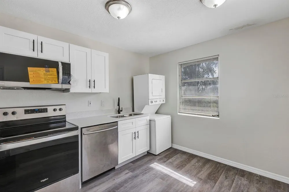 751 BELLEVUE AVENUE #3 Daytona Beach, FL 32114