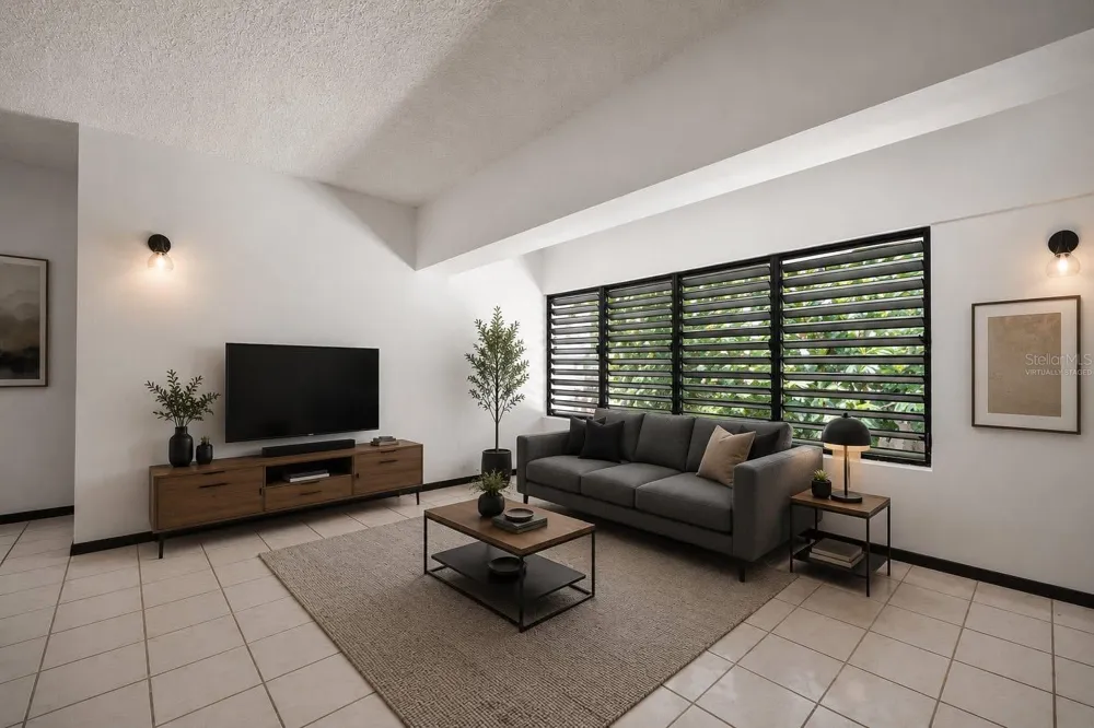 235 CALLE JULIAN PESANTE #204 San Juan, PR 00912