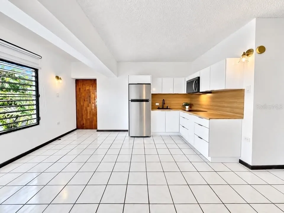 235 CALLE JULIAN PESANTE #204 San Juan, PR 00912