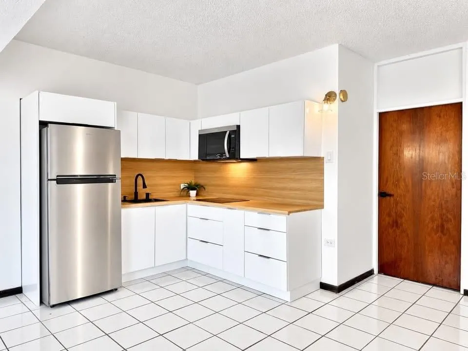 235 CALLE JULIAN PESANTE #204 San Juan, PR 00912