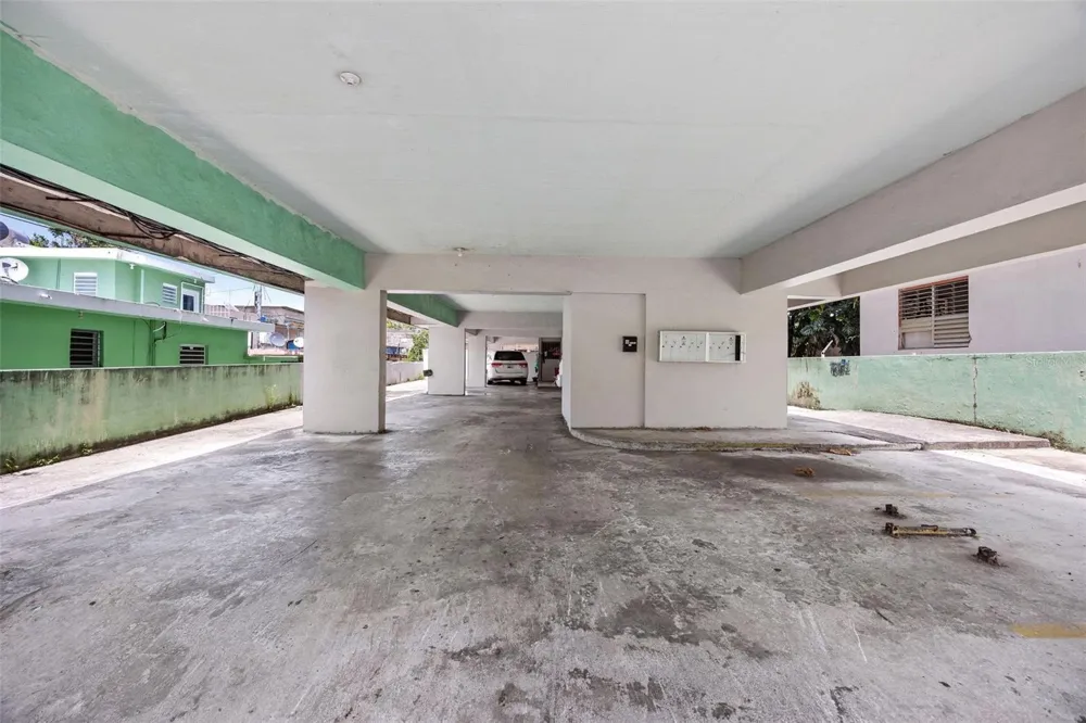 235 CALLE JULIAN PESANTE #204 San Juan, PR 00912