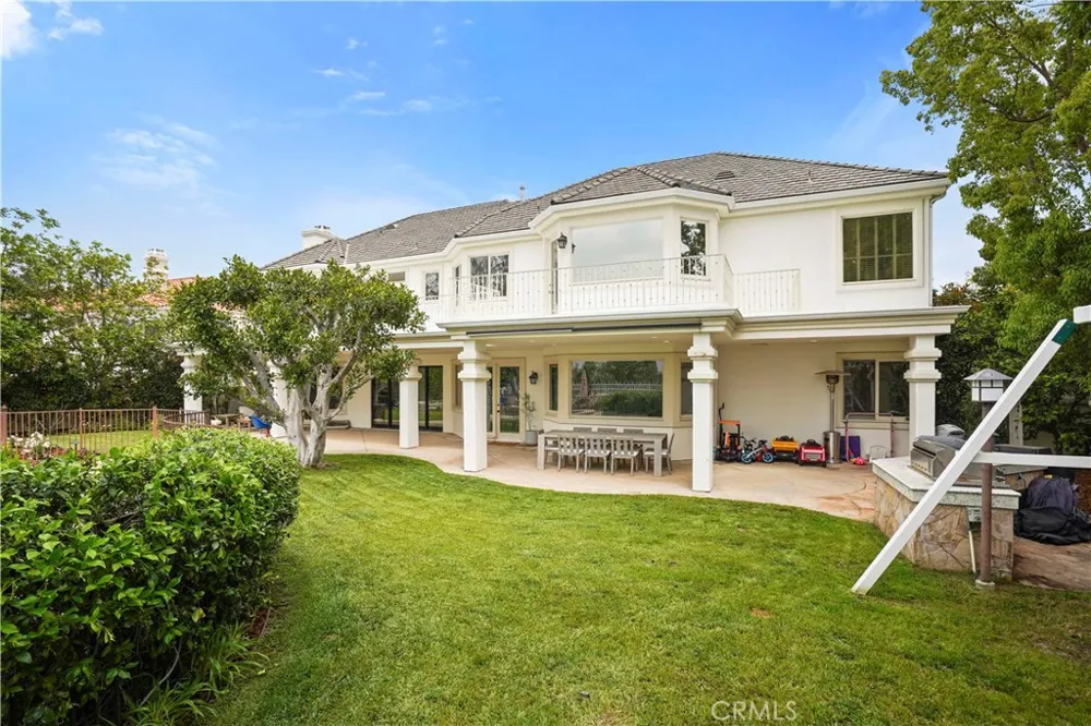 25418 Cumberland Lane #A Calabasas, CA 91302