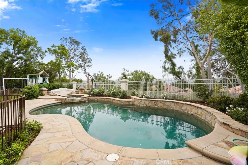 25418 Cumberland Lane #A Calabasas, CA 91302