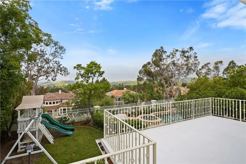 25418 Cumberland Lane #A Calabasas, CA 91302