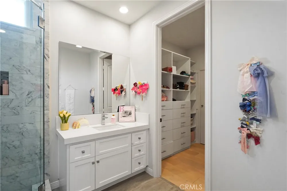 25418 Cumberland Lane #A Calabasas, CA 91302