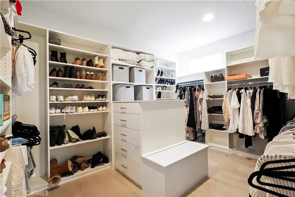 25418 Cumberland Lane #A Calabasas, CA 91302