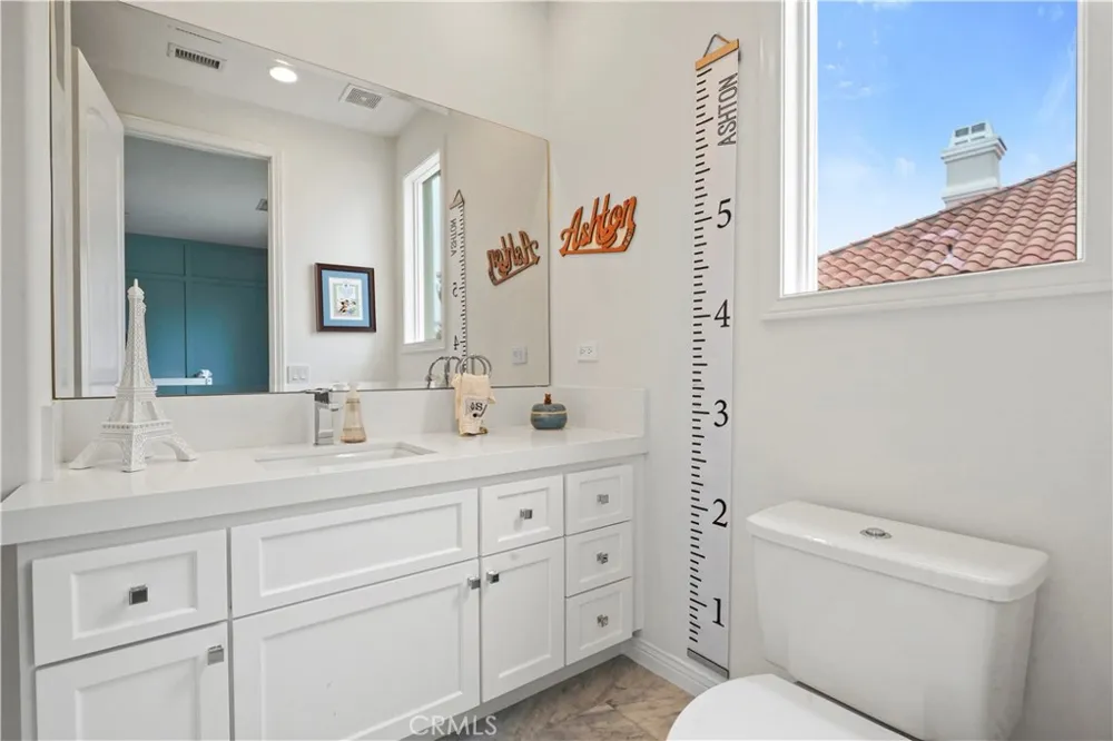 25418 Cumberland Lane #A Calabasas, CA 91302