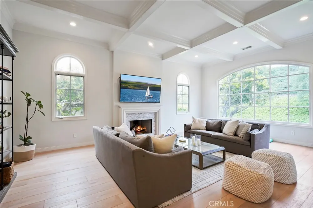25418 Cumberland Lane #A Calabasas, CA 91302