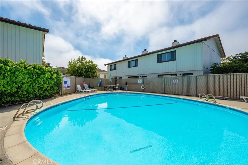 676 12th Street #5 Grover Beach, CA 93433