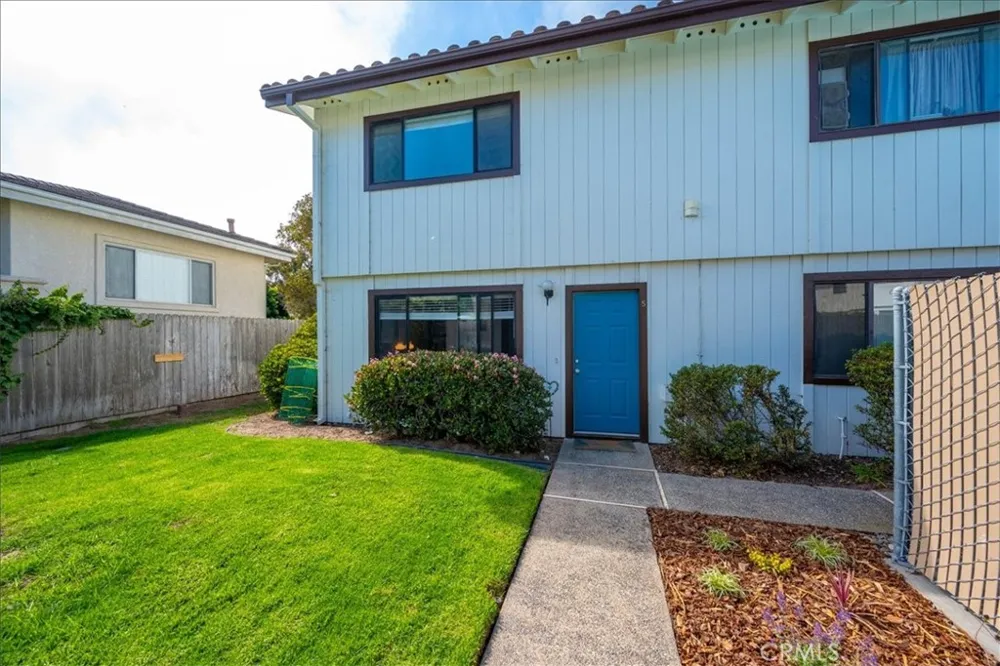 676 12th Street #5 Grover Beach, CA 93433