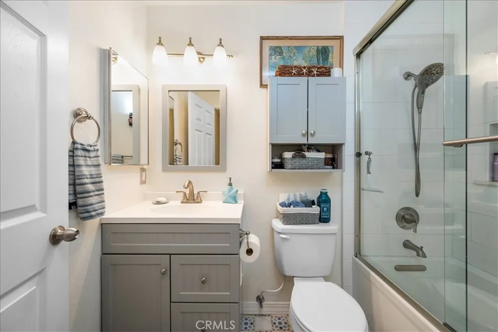 676 12th Street #5 Grover Beach, CA 93433