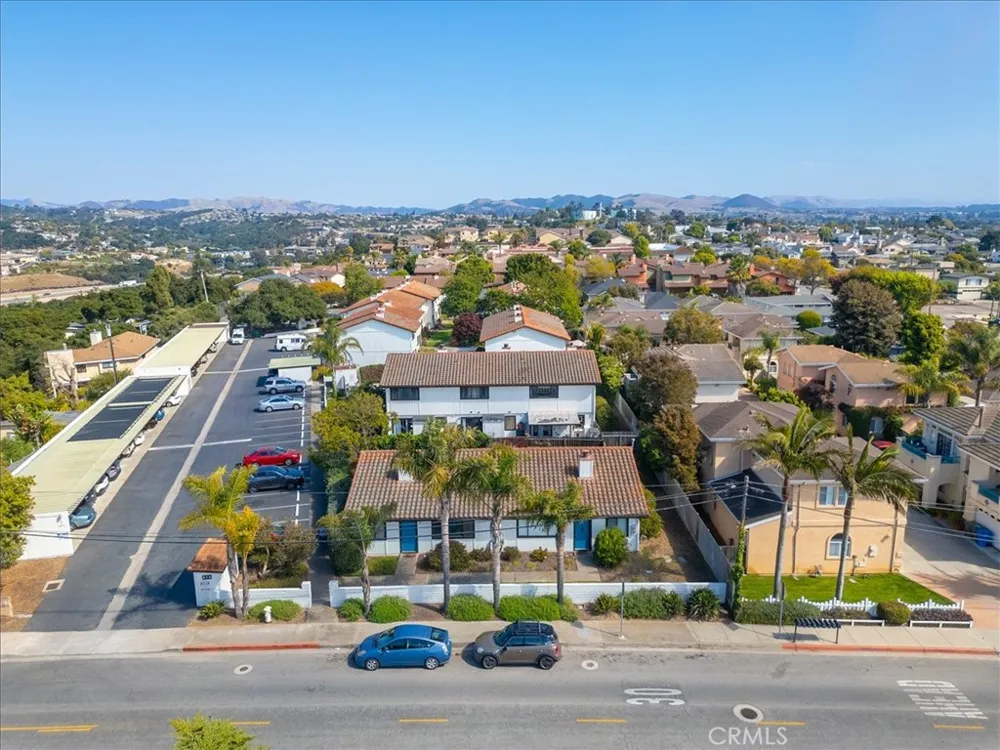 676 12th Street #5 Grover Beach, CA 93433