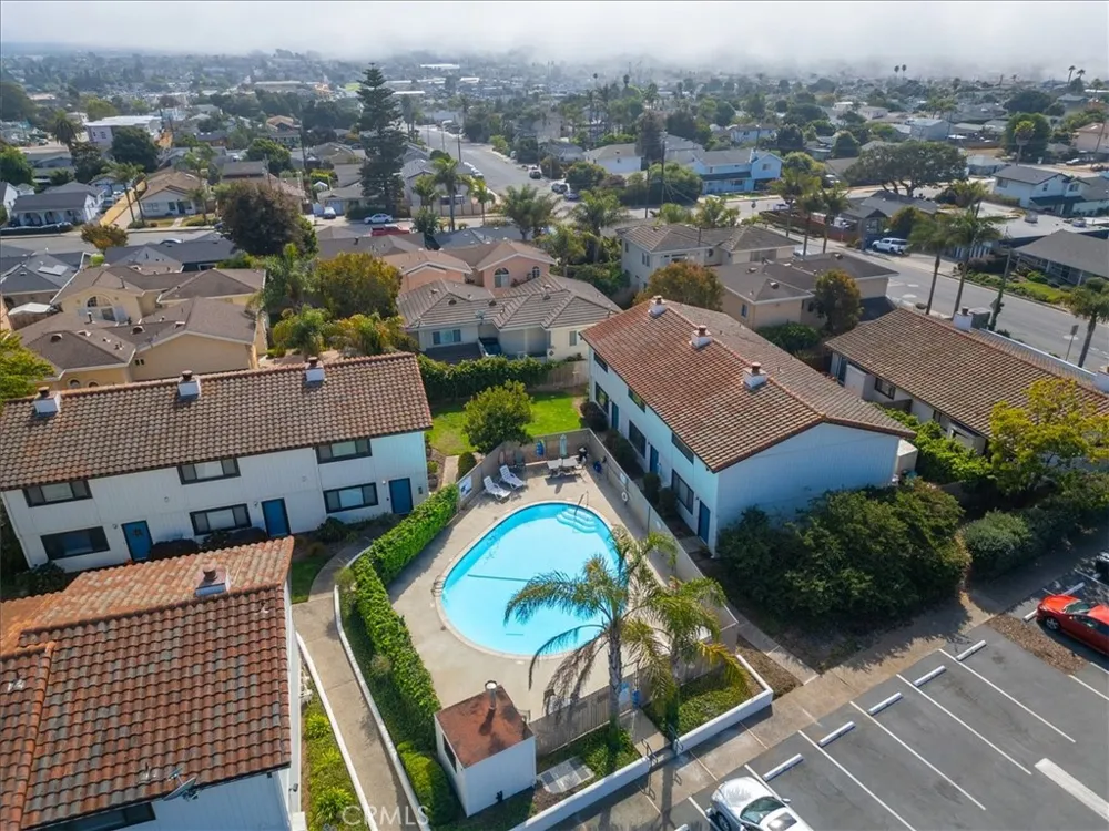 676 12th Street #5 Grover Beach, CA 93433