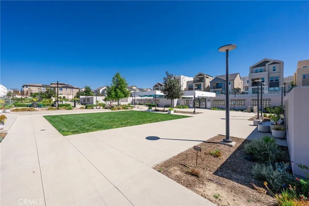 107 Sawbuck Irvine, CA 92618