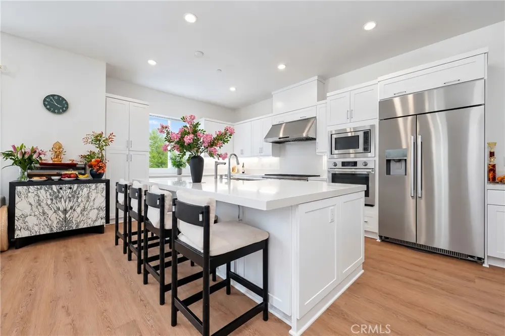 107 Sawbuck Irvine, CA 92618