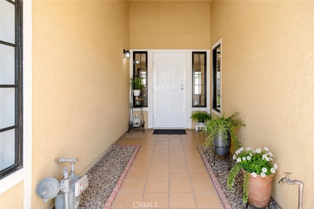 1354 Yorktown San Jacinto, CA 92583