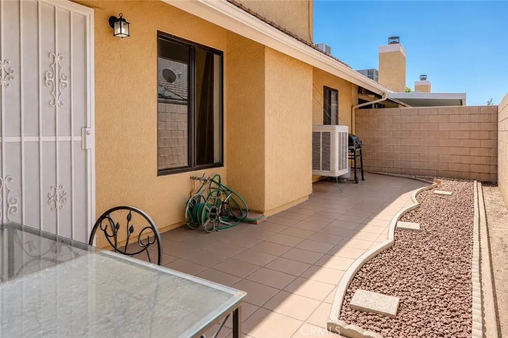 1354 Yorktown San Jacinto, CA 92583