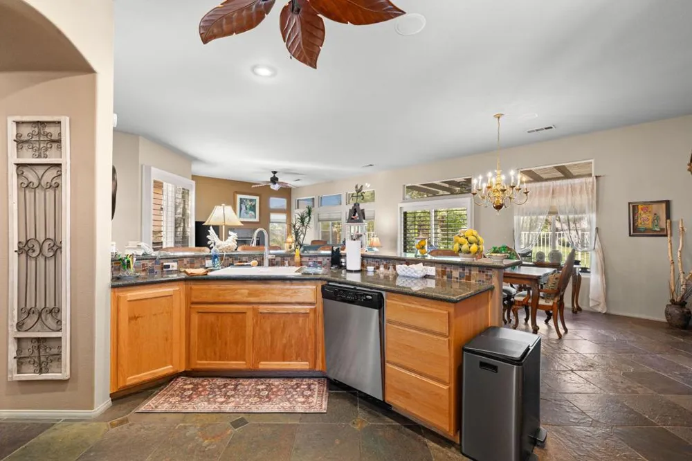 49021 Heifitz Drive Indio, CA 92201