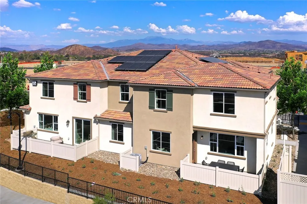 36152 Domingo Avenue #2001 Murrieta, CA 92563