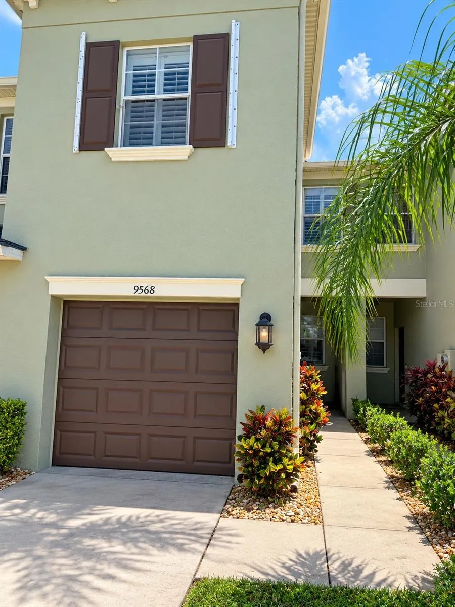 9568 TRUMPET VINE LOOP New Port Richey, FL 34655