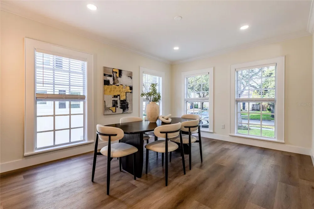 2802 W MORRISON AVENUE Tampa, FL 33629