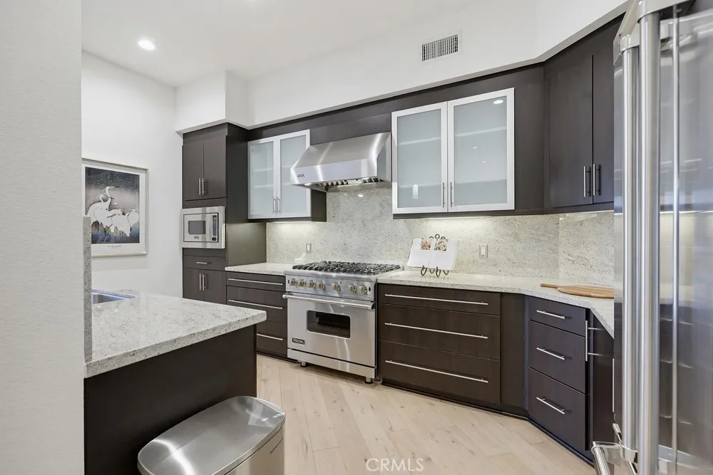402 Rockefeller #406 Irvine, CA 92612