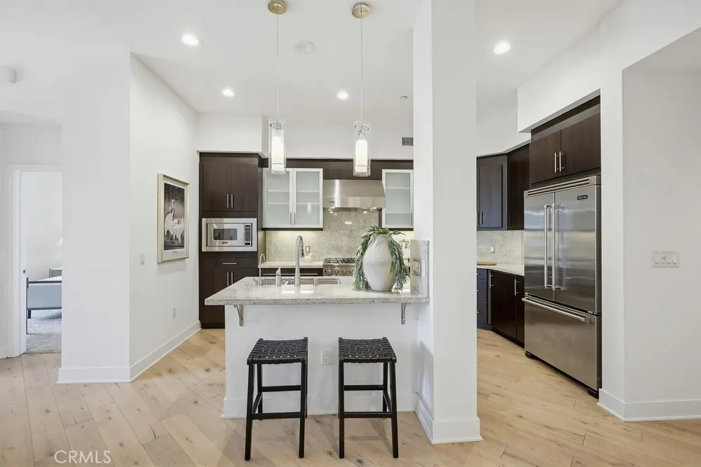 402 Rockefeller #406 Irvine, CA 92612