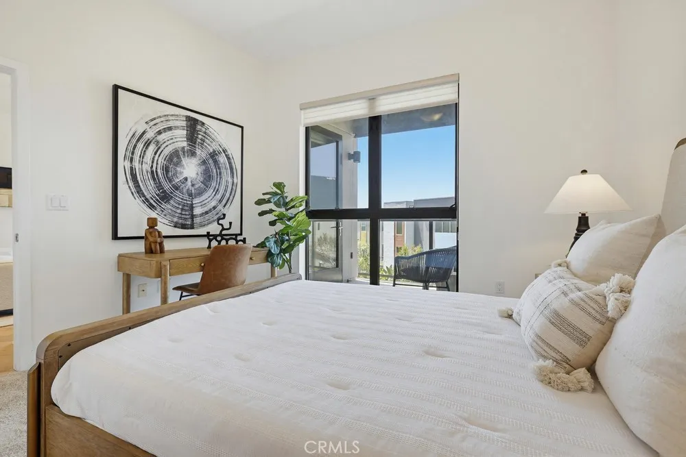 402 Rockefeller #406 Irvine, CA 92612