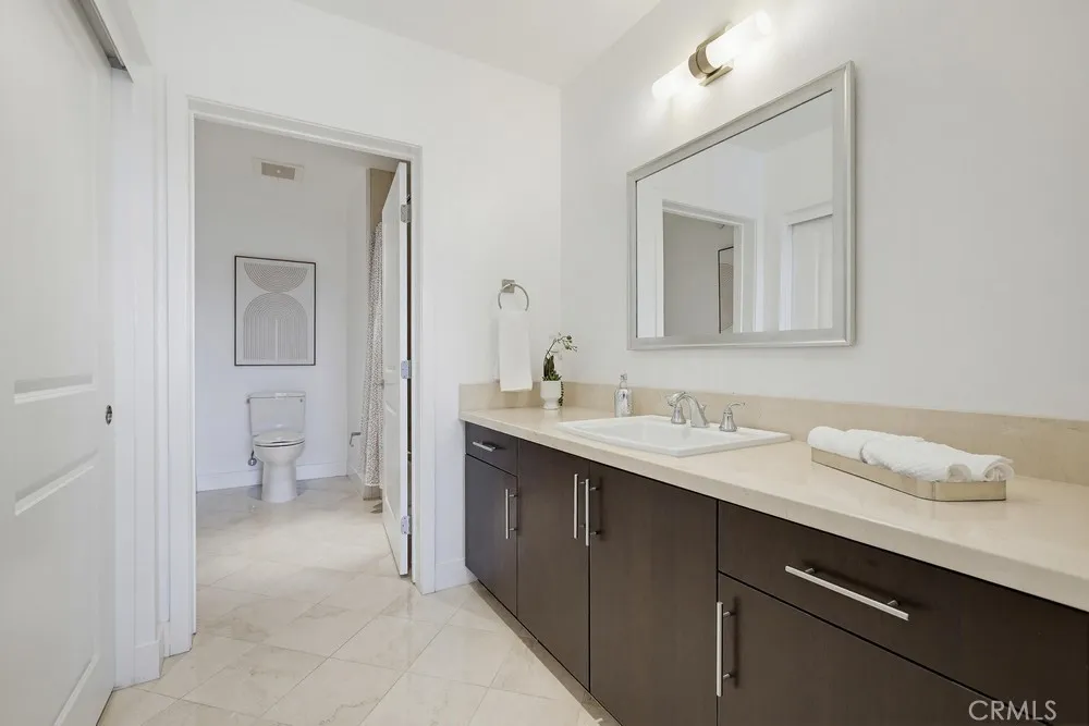402 Rockefeller #406 Irvine, CA 92612