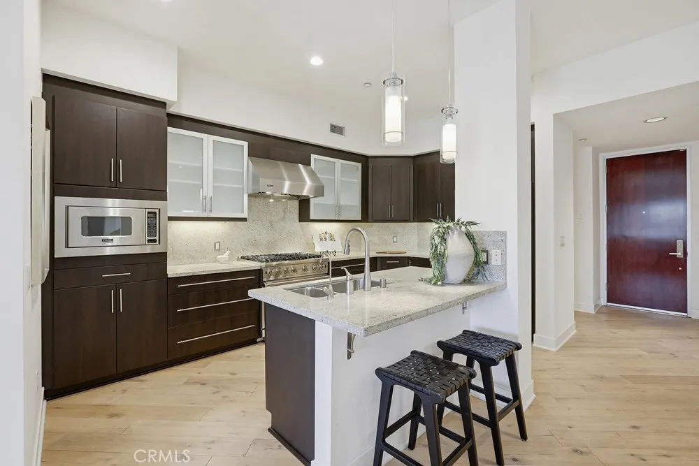 402 Rockefeller #406 Irvine, CA 92612