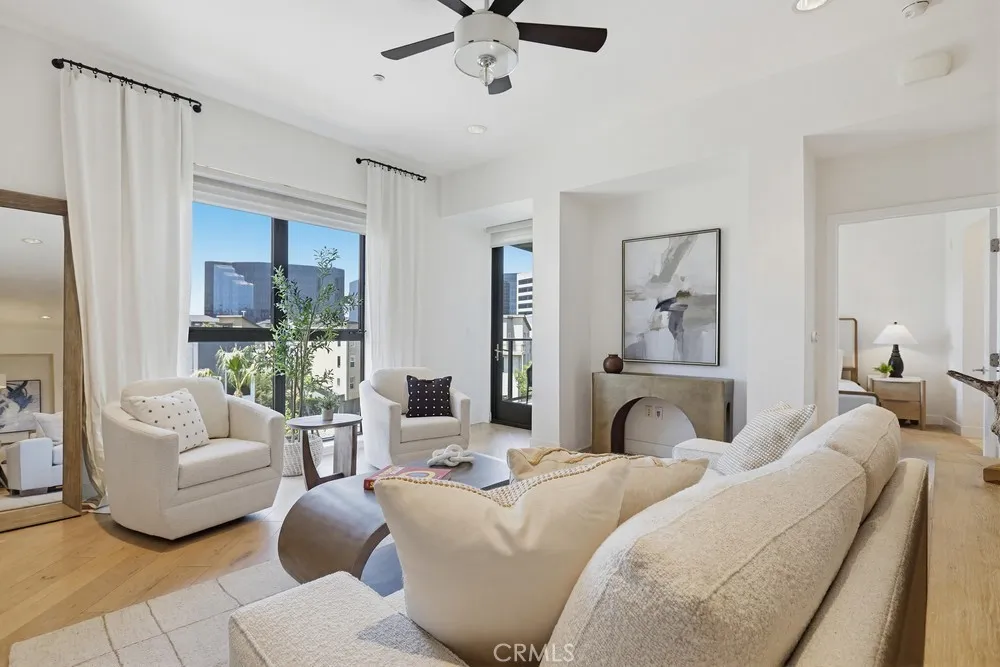 402 Rockefeller #406 Irvine, CA 92612